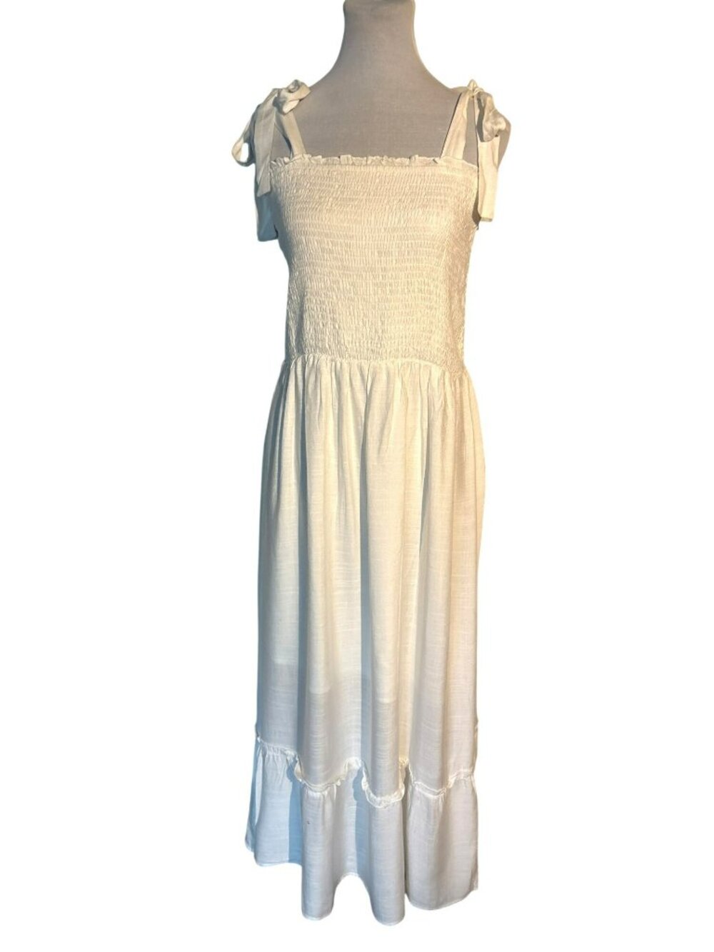 NWT Zesica White Smocked Tie Strap Maxi Beachy Boho Sundress Dress Size L